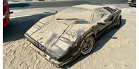 Dubajban a pajtaleletek is extrémek, mint egy ilyen Lamborghini Countach