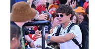  A Mercedes F1-es ifjonca Kimi Antonelli suliba is 200 ezer eurós AMG-vel jár – videó  