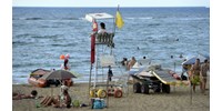  Cápa okozott pánikot a Kanári-szigetek egyik strandján, mindenkit kiparancsoltak a vízből  