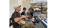 Manu Chao egy Veszprém környéki étteremben pálinkázott, majd spontán koncertet adott