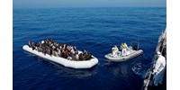  A britek a franciákon akarják leverni a calais-i migránsválságot  