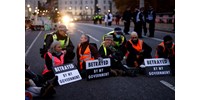  Harminc környezetvédelmi aktivistát tartóztattak le Londonban  