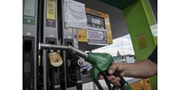  11 forinttal csökken a benzin piaci ára szerdán  