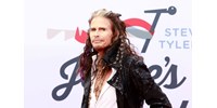  Steven Tylert, az Aerosmith énekesét szexuális zaklatással vádolják  