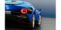 Olasz kékség: igen impozáns az Alfa Romeo biturbó V6-os új szupersportkocsija