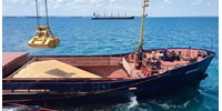 Aknára futott egy török teherhajó Románia partjainál