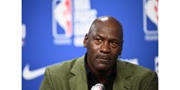  Elárverezik Michael Jordan utolsó chicagói mezét, amiben a legendás kosarát dobta a Utah Jazznek  