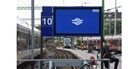  MÁV-vezér: „Átment a piroson” egy vonat a Délinél  