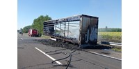  Kiégett kamion miatt zárták le az M6-os autópálya Pécs felé vezető oldalát  