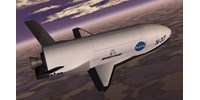  Leszállt az eddigi legtöbb időt űrben töltő X-37B repülő a NASA űrközpontjában  