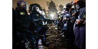  A UCLA-n is felszámolták a rendőrök a palesztinpárti diáktüntetők táborát  