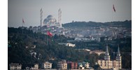  Akkora az infláció Törökországban, hogy a jegybankelnök visszaköltözött a szüleihez  