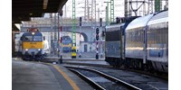  Gázolt a Pécsről Budapestre tartó vonat Mecsekalja-Cserkút és Bicsérd között  