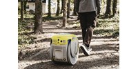  Mint R2-D2, csak ebbe pakolni is lehet: 1 000 000 forintért árulnak egy Star Wars droidot  