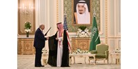  Trump 142 milliárd dolláros fegyverüzletet kötött Szaúd-Arábiával  
