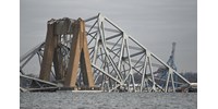  Az USA legnagyobb daruja segédkezik a baltimore-i hídomlás roncsainak eltávolításában  