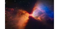  Óriási „homokórát” fotózott a James Webb űrteleszkóp  