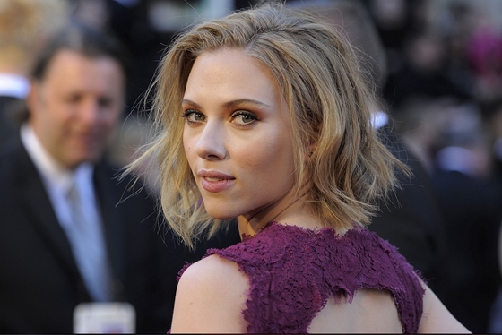 Elet Stilus Scarlett Johansson Nem Fejeztem Ki Tamogatasomat Tarlos Istvan Polgarmesternek Hvg Hu