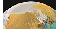  Furcsa képződményeket fotózott a NASA szondája a Marson  