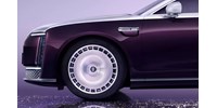 A Huawei új luxusautója már a Maybachra és a Rolls-Roycera támad