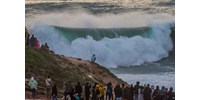  Hirtelen szívmegállás végzett a híres brazil szörfössel  