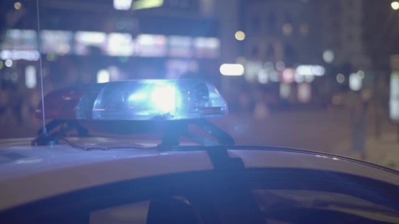 Rendőrségi videó: így centizgették a szembe jövő piros Ladát az M4-esen