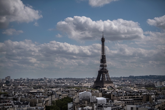 „Ha ma látná az Eiffel-tornyot, Gustave Eiffel szívinfarktust kapna” – Súlyos gondok a toronnyal