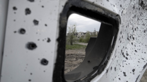Az ukránok szerint az oroszok "jelentős veszteségeket" szenvednek el nyugat felé haladva