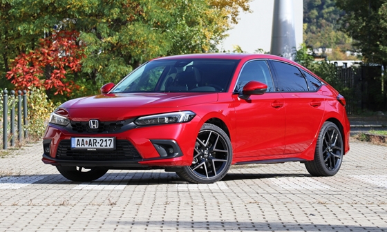 El coche: unas gotas de gasolina: se prueba el nuevo Honda Civic, que consume ridículamente poco