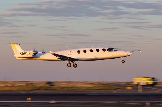 Tecnología: los rusos ricos allanaron aviones privados y todos huyen