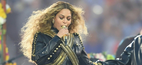 Beyoncé a célkeresztben: ellentmondásos helyszínt választott a négy év után adott első koncertjéhez