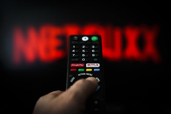 Tech: Do you watch Netflix with your iPhone connected to your TV?  Then you will not be happy with this news