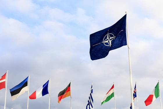 A NATO-csatlakozás előremozdítása érdekében újra szállítanak fegyvert a finnek Törökországnak